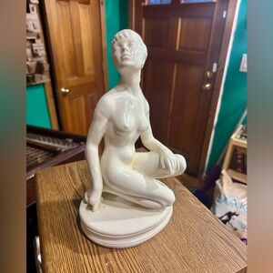 Vintage 1965 White Ceramic Female Nude Sculpture Mid Century Postmodern